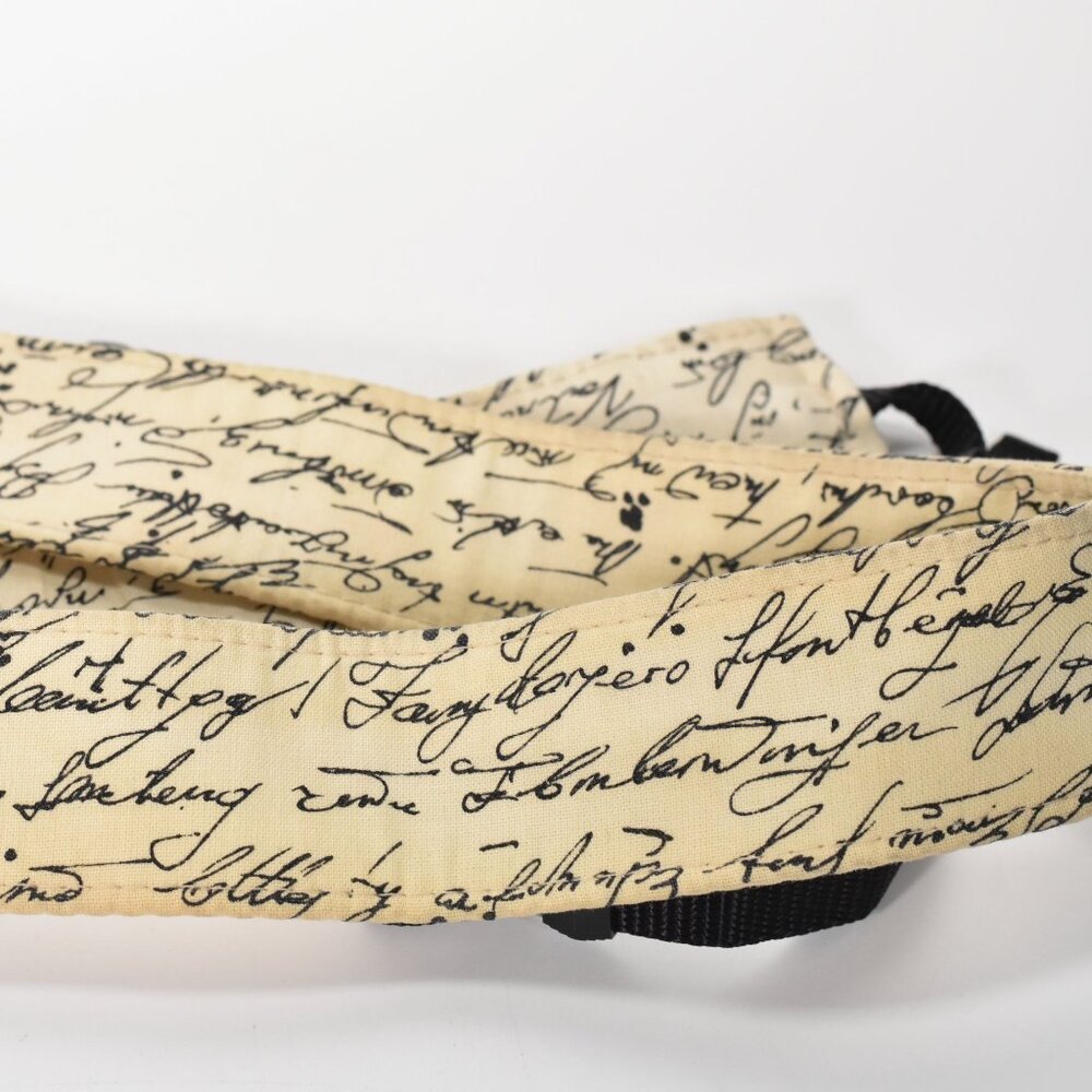 The Sweet Strap Wide Camera Strap Signature Beige Black - Picture 2 of 4